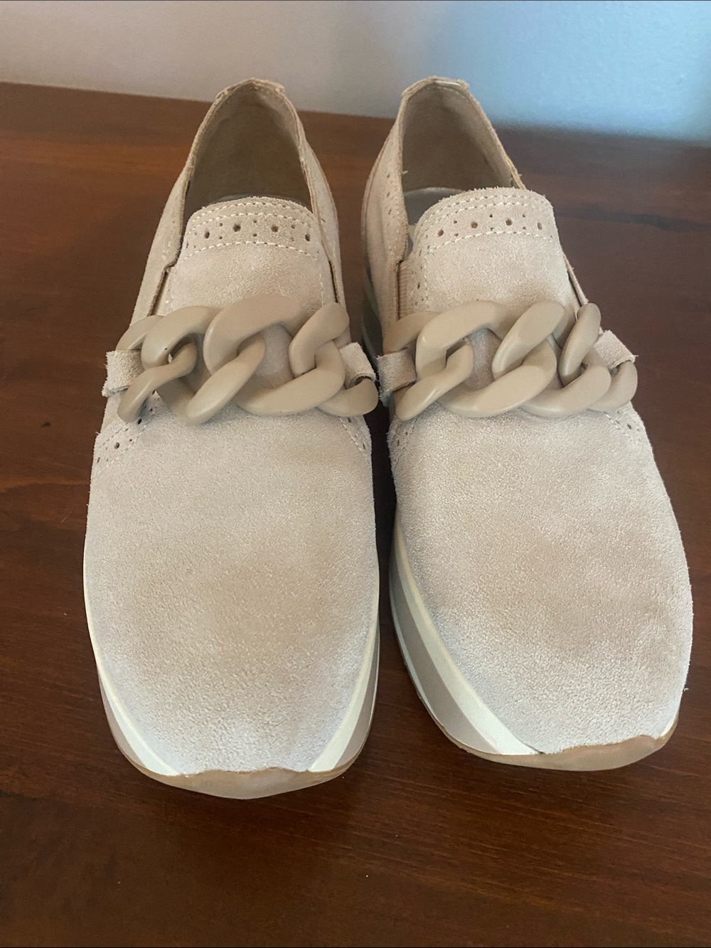 Dolce Vita JHENEE size 8 slip on platform sneakers